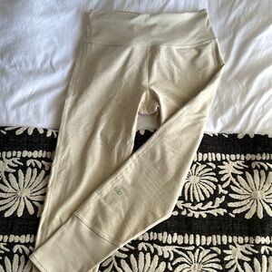 Alo leggings